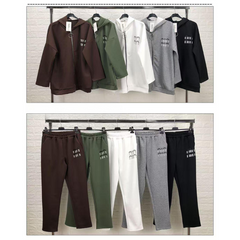 Completo formale con giacca e pantaloni in tinta unita per l'autunno e l'inverno